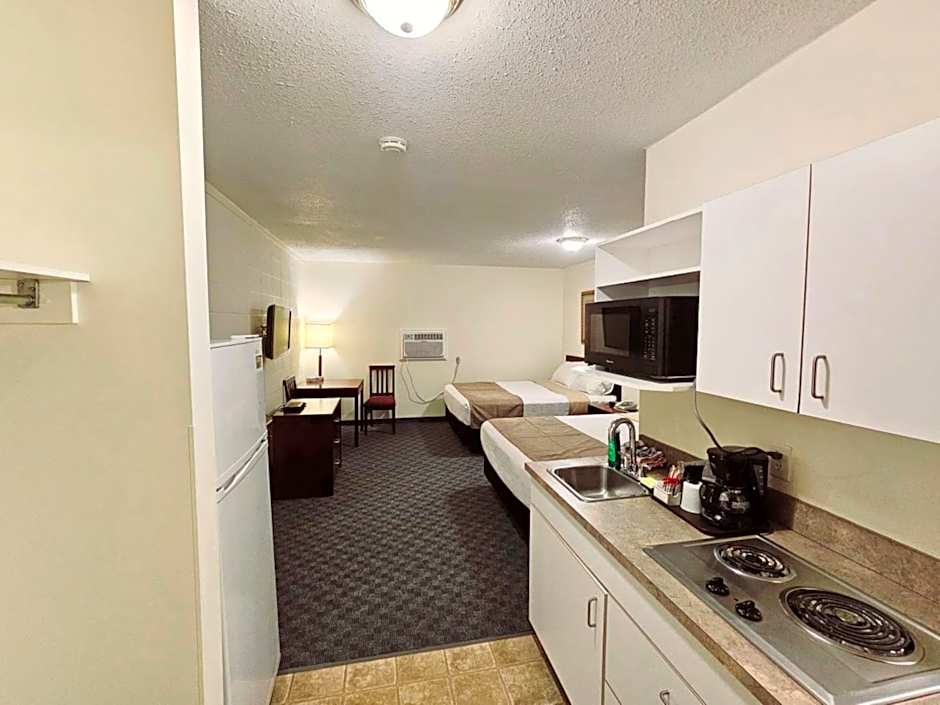 Canadian Motor Inn
