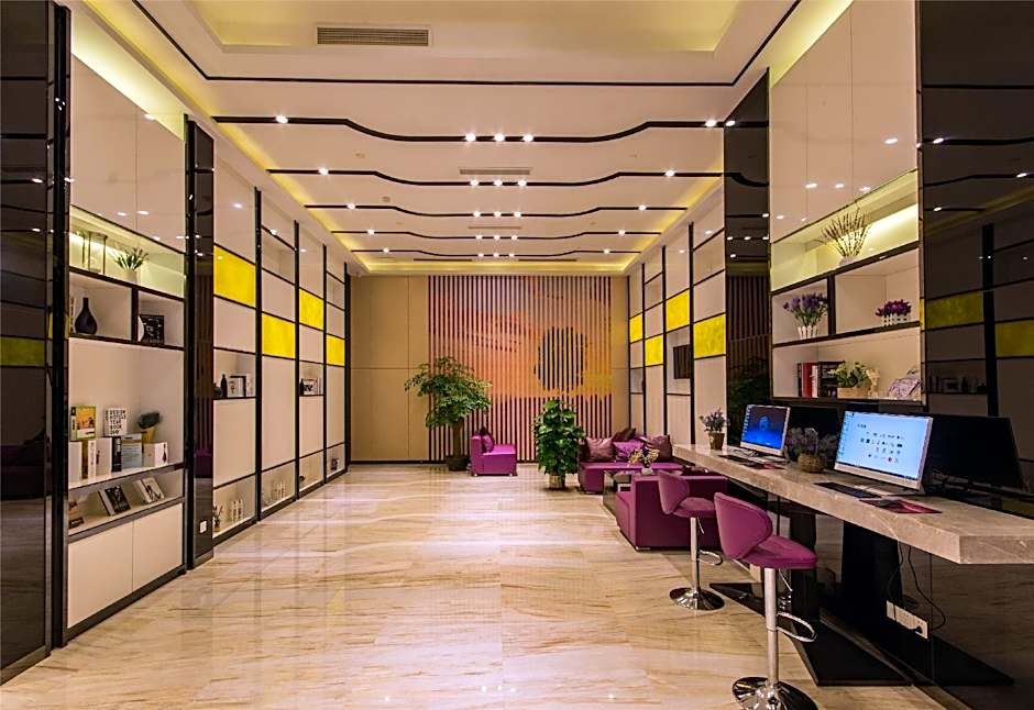 Lavande Hotel Qingyuan Sports Park City Government