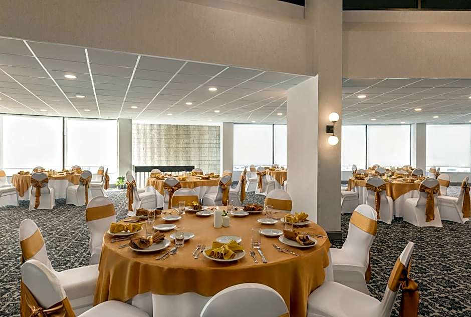 Holiday Inn Philadelphia Arpt-Stadium Area By IHG