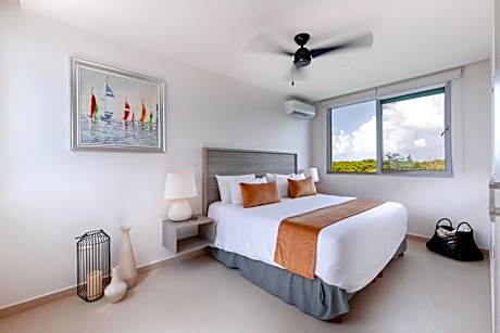 King Suite with Sea View