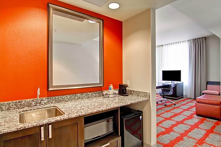 Hampton Inn By Hilton And Suites Downtown Cincinnati