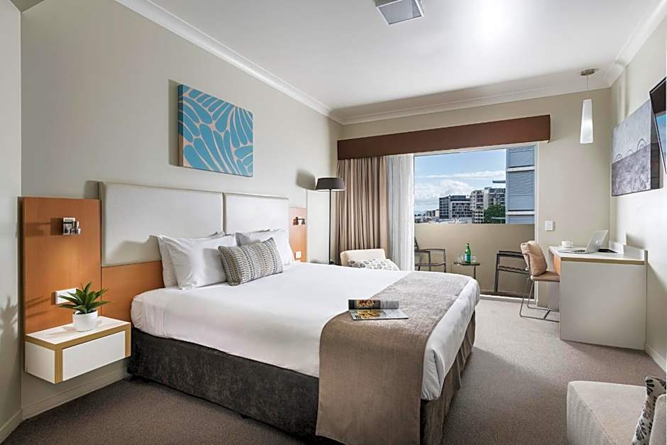 Grand Hotel and Apartments Townsville