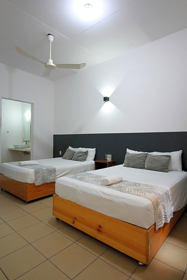 DuHotel