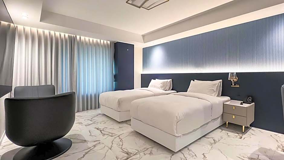 Gunsan Stay Tourist Hotel