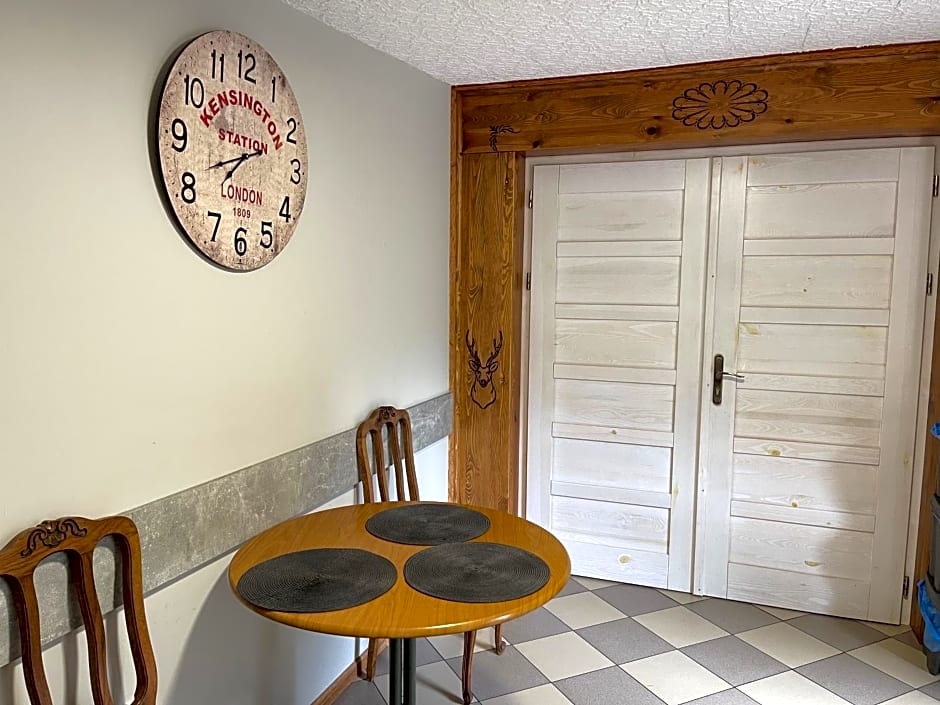 NOCLEGI-SPŁYWY BUGIEM