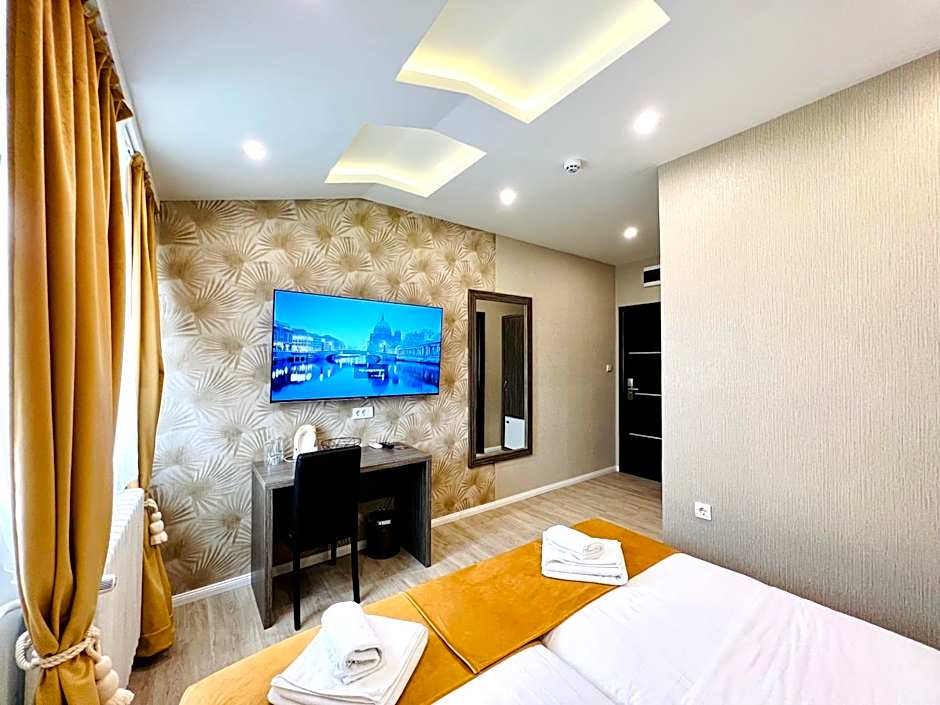 Side One Design Hotel Garni