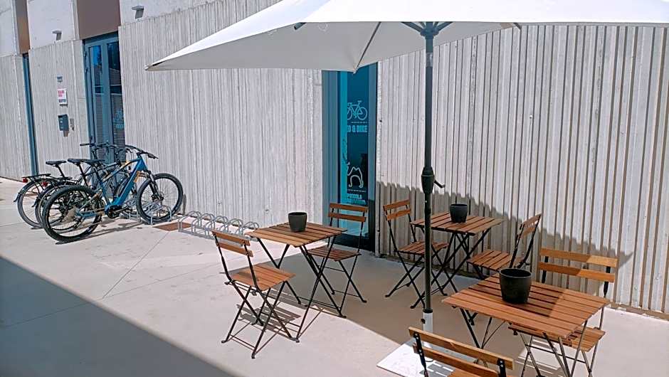 Bed & Bike Hostel