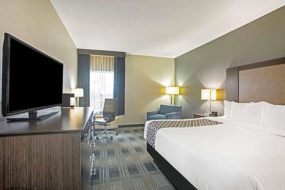 La Quinta by Wyndham Victoria - South