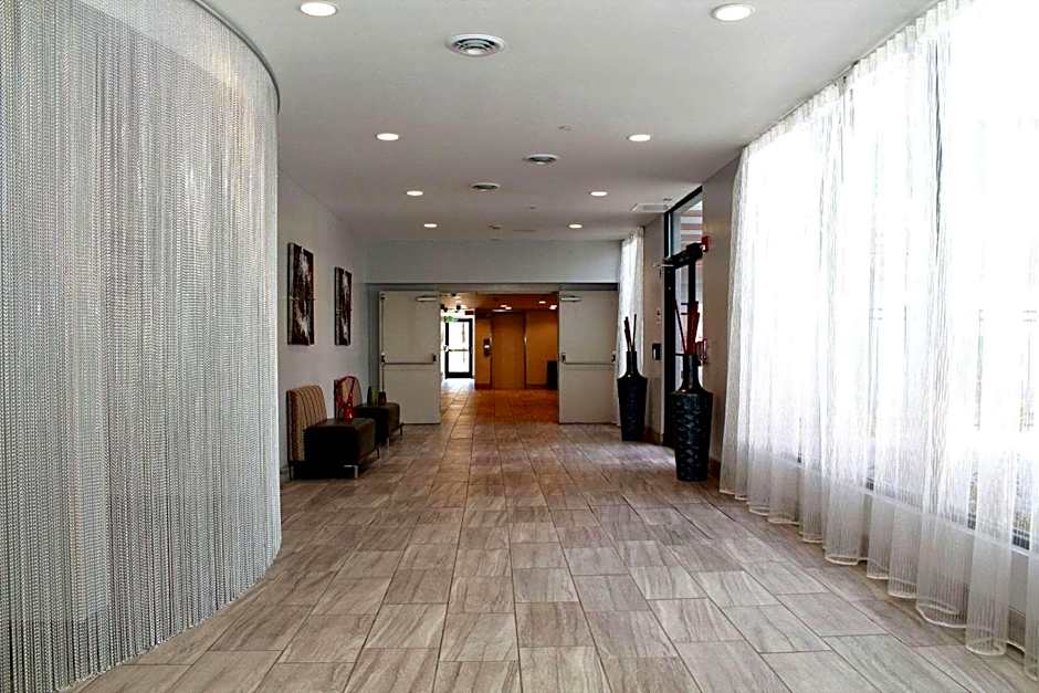 Plaza Hotel Denver Central