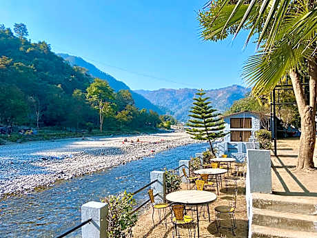 Euphoric River Resort