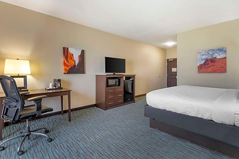 Best Western Plus Longhorn Inn & Suites