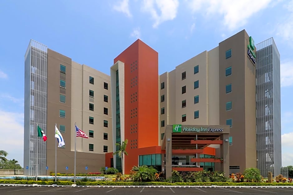 Holiday Inn Express TUXPAN