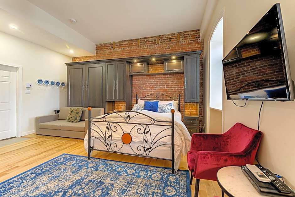 Le 555 Hébergements touristiques