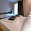 Lake Front Hotel Mirage