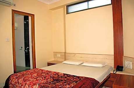 The Sky Comfort Hotel Shri Vithalesh