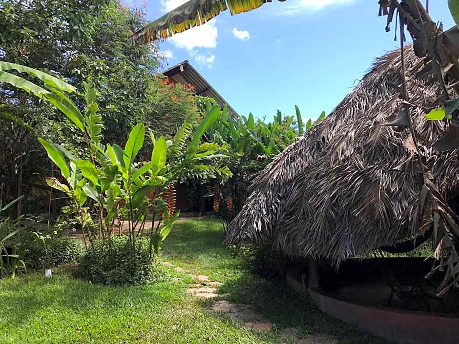 Buddy's Hostel & Pousada Alto Paraiso