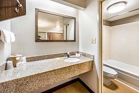 Superior King Room Smoke Free