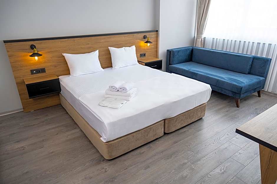 Comfort Center Suit Hotel