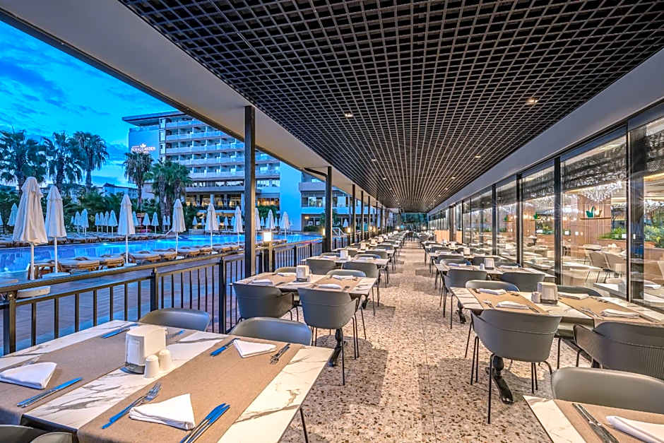 Royal Garden Beach Hotel