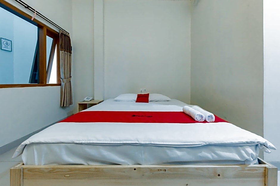 RedDoorz Syariah near DPRD Kabupaten Subang