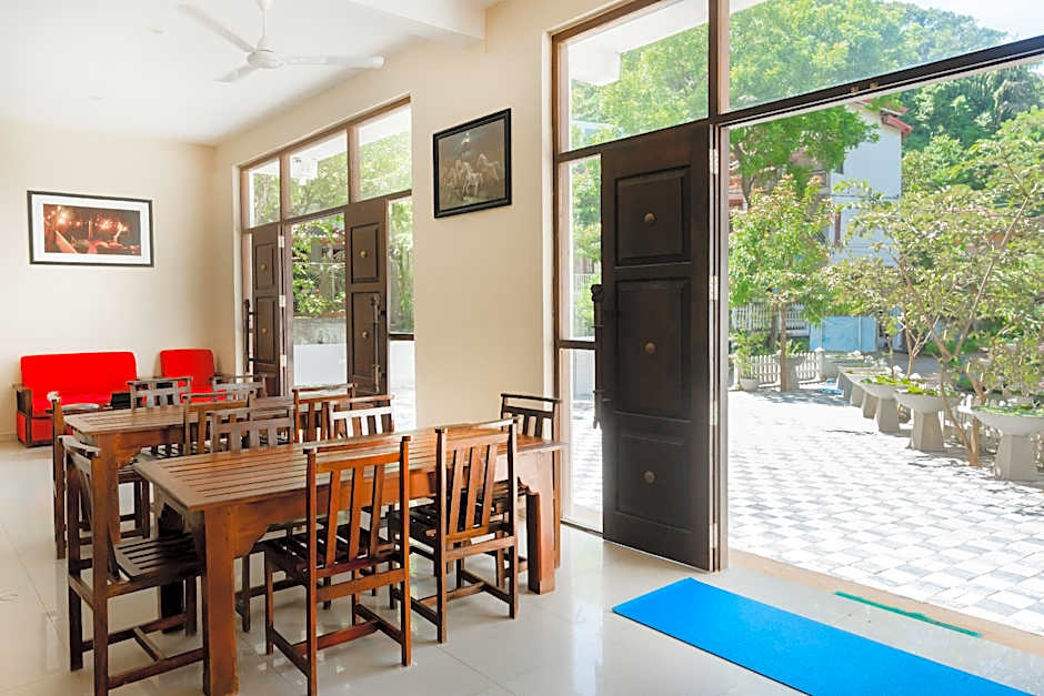 Hotel Vacanza - Mirissa