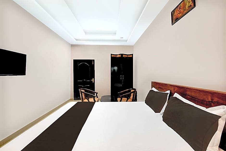 Hotel O Pushpa Grand