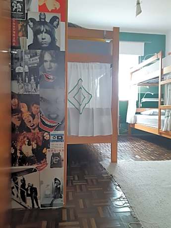 Bunk Bed in Mixed Dormitory Room