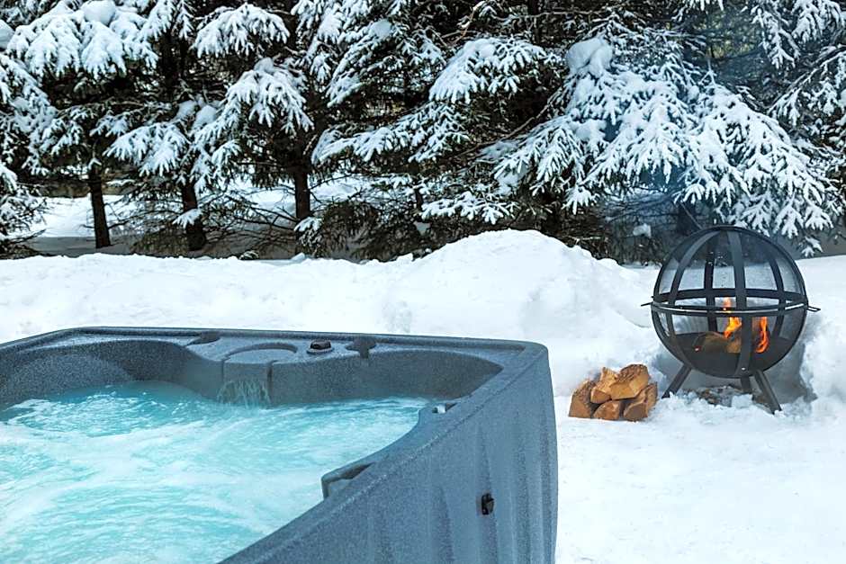 Le 900 Tremblant Inn Café and Bistro