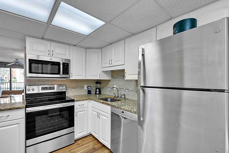 Seawatch at Island Club