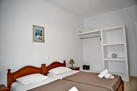 One-Bedroom Apartment (4 Adults)