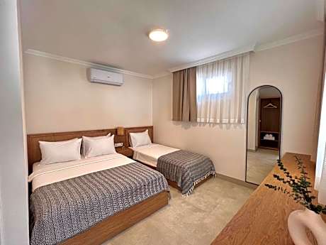 Triple Room with Terrace