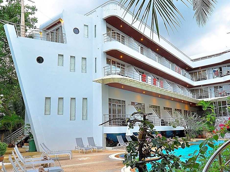 First Residence Hotel