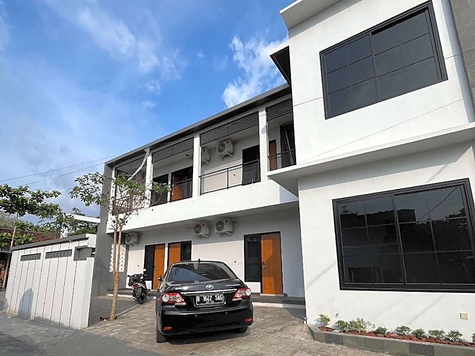 Kaira Room Guest House Syariah Mitra RedDoorz