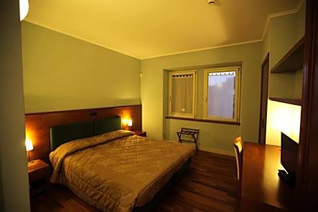 Classic Single Room