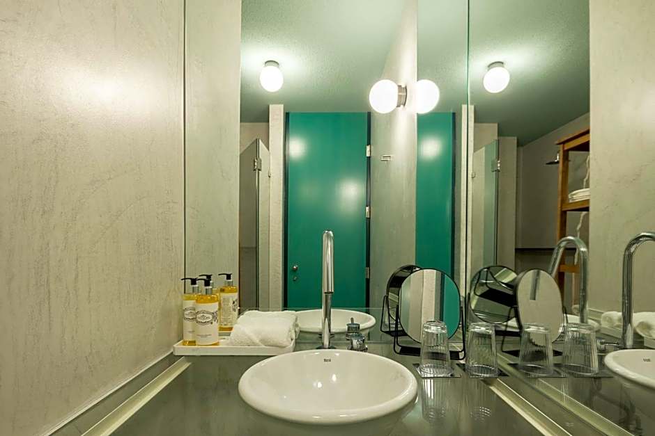 Covelo - The Original Rooms and Suites