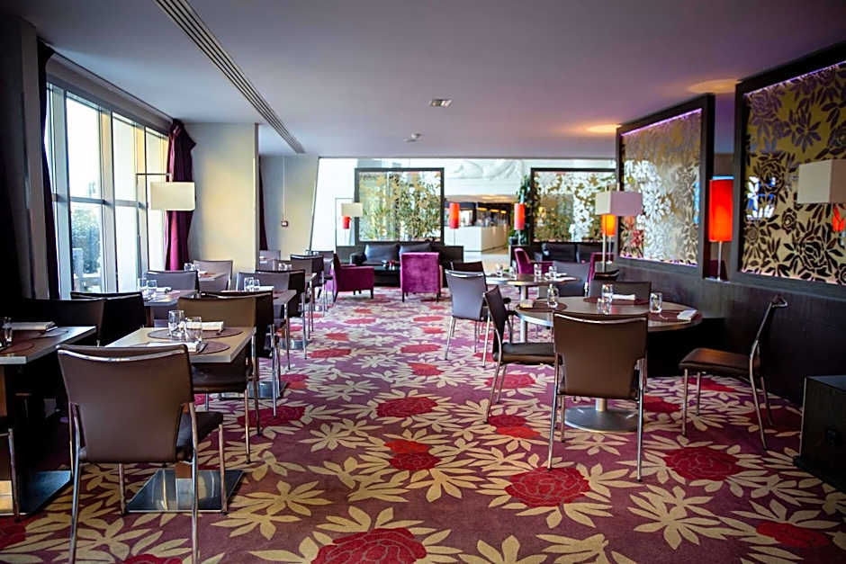 Clarion Paris CDG Airport