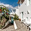 Majo Suites