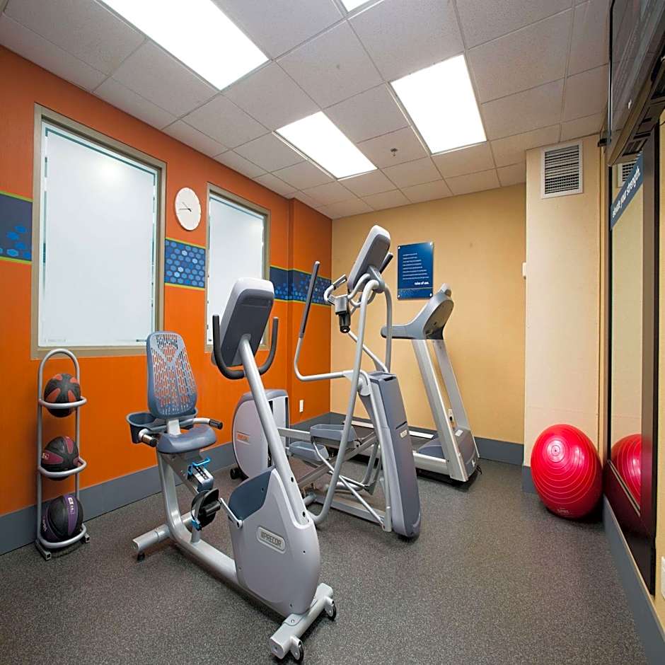 Hampton Inn By Hilton Toronto-Mississauga West, Ontario, Canada