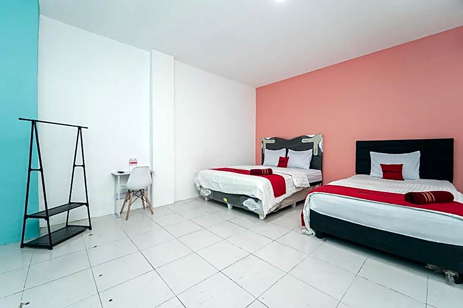 OYO 779 Mn One Residence Syariah Near ITC Cempaka Mas Near Kalbe Farma