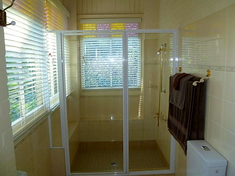 Donalea Bed & Breakfast