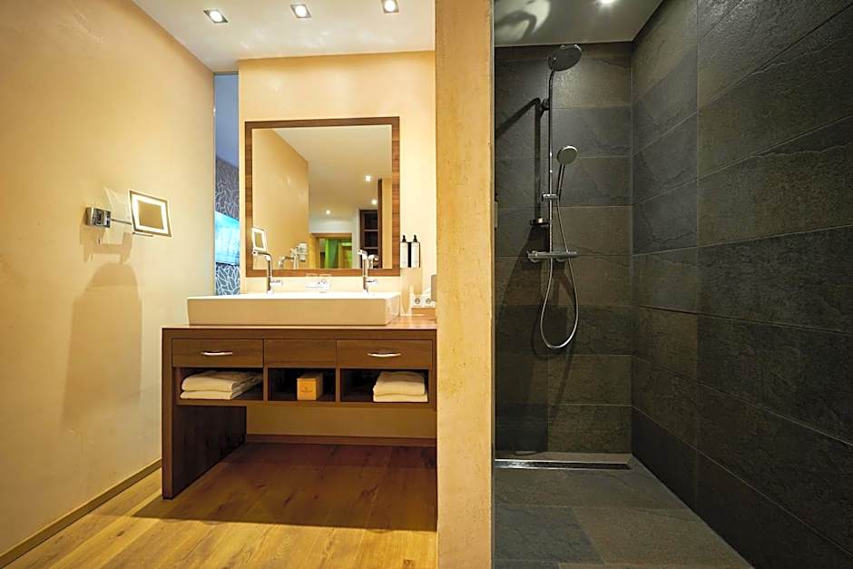 Das Kronthaler - Adults only