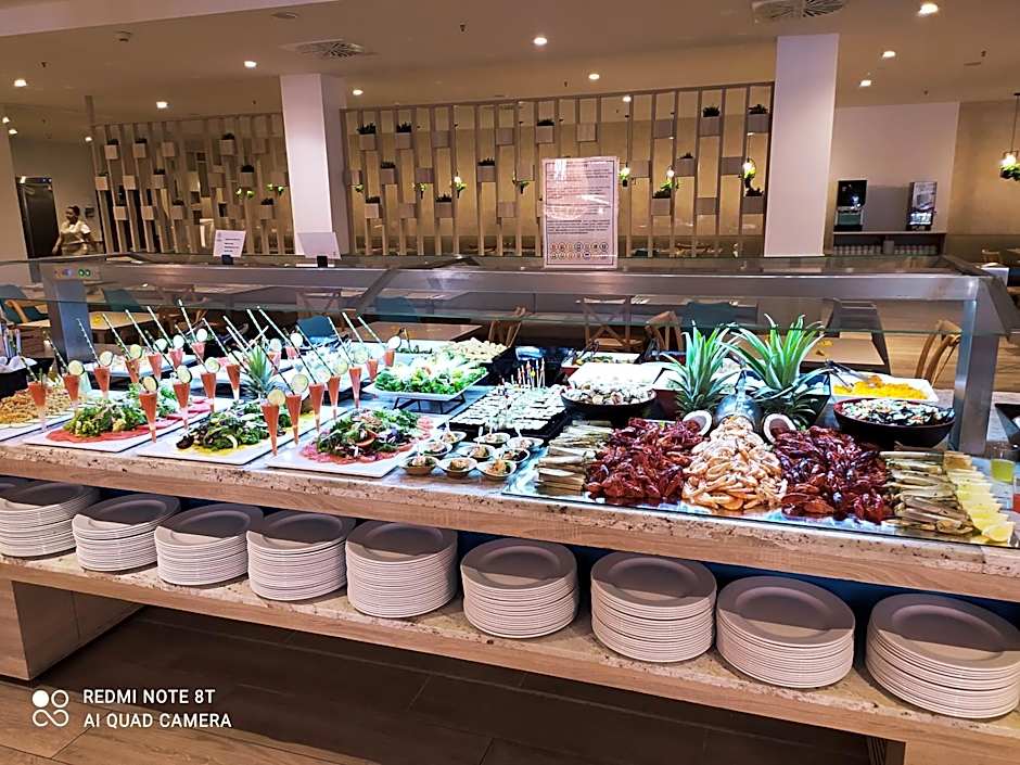 Gara Suites Golf & Spa