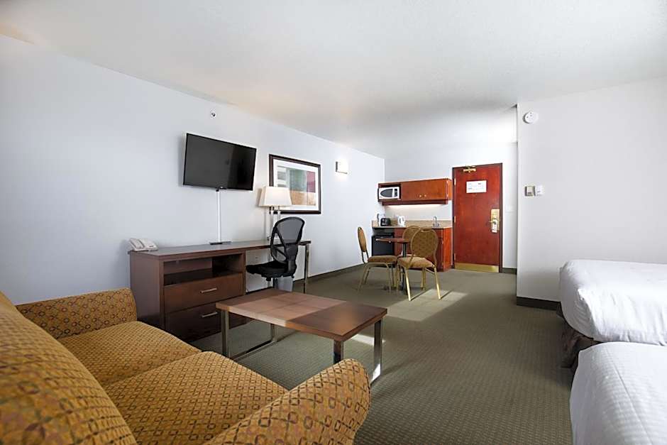 Service Plus Inns & Suites Grande Prairie