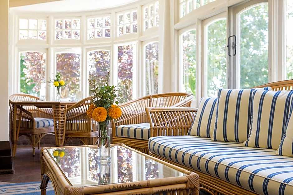 Petersons Armidale Winery and Guesthouse