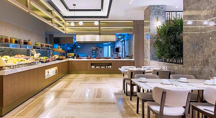 Movenpick Living Istanbul Camlivadi