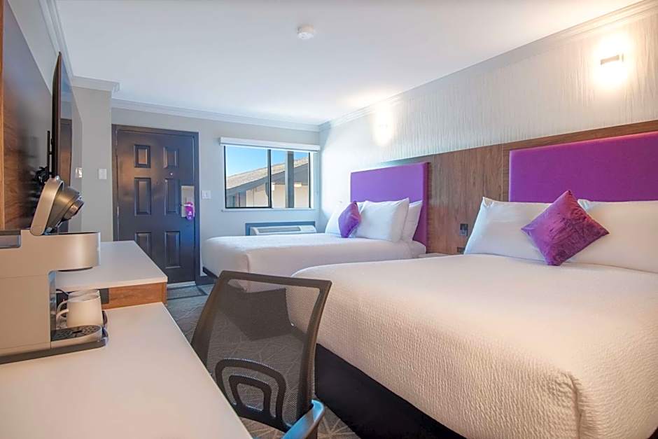 Coast Courtenay Hotel