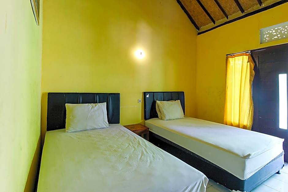 RedDoorz at Saren Anyar Homestay Lukluk