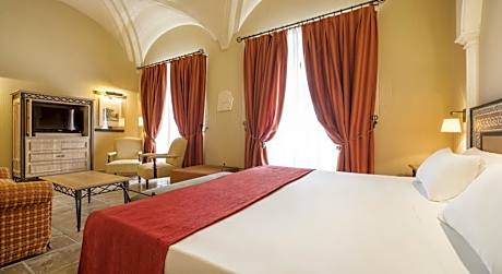 Junior Suite (2 Adults)