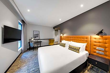 Standard King Room