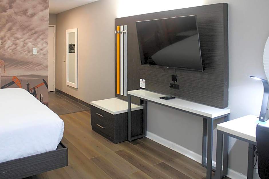 Clarion Pointe Marshall